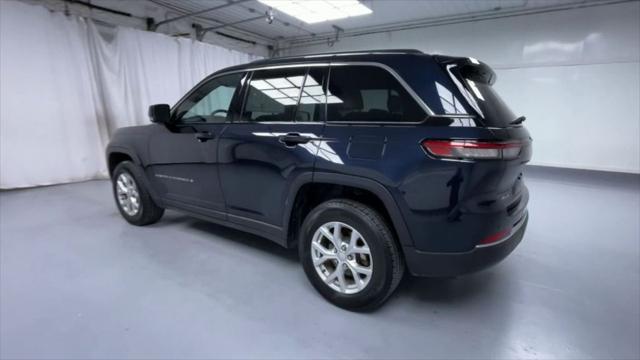 used 2023 Jeep Grand Cherokee car, priced at $29,995