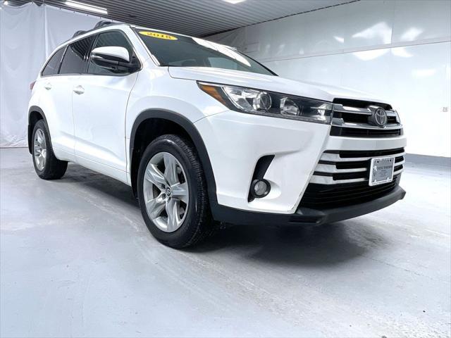 used 2018 Toyota Highlander car, priced at $25,900