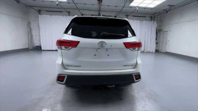 used 2018 Toyota Highlander car, priced at $25,900