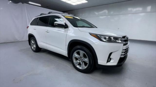 used 2018 Toyota Highlander car, priced at $25,900