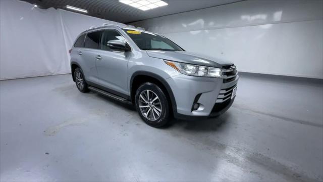 used 2019 Toyota Highlander car, priced at $26,995