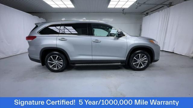 used 2019 Toyota Highlander car, priced at $26,900