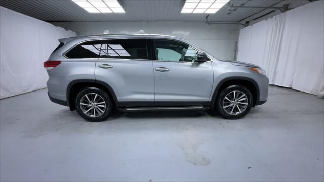 used 2019 Toyota Highlander car, priced at $26,995