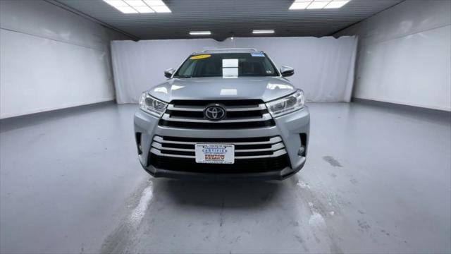 used 2019 Toyota Highlander car, priced at $26,995