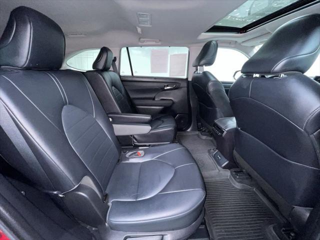 used 2021 Toyota Highlander car, priced at $35,995