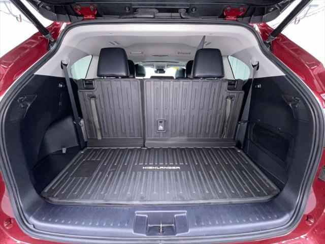 used 2021 Toyota Highlander car, priced at $35,995