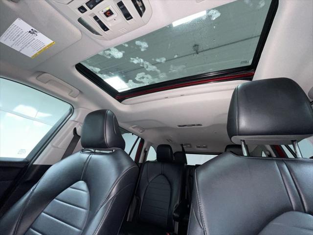 used 2021 Toyota Highlander car, priced at $35,995