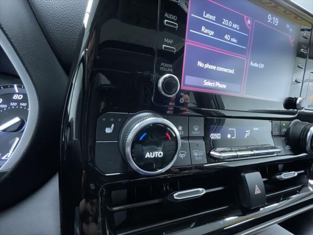 used 2021 Toyota Highlander car, priced at $35,995