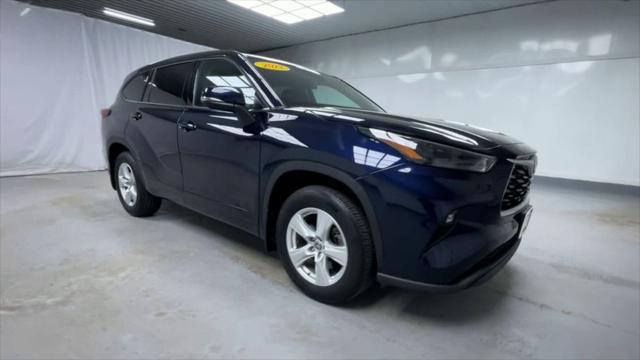 used 2022 Toyota Highlander car, priced at $34,995