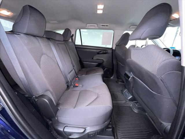 used 2022 Toyota Highlander car, priced at $34,995