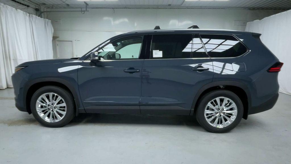 new 2025 Toyota Grand Highlander car, priced at $57,628