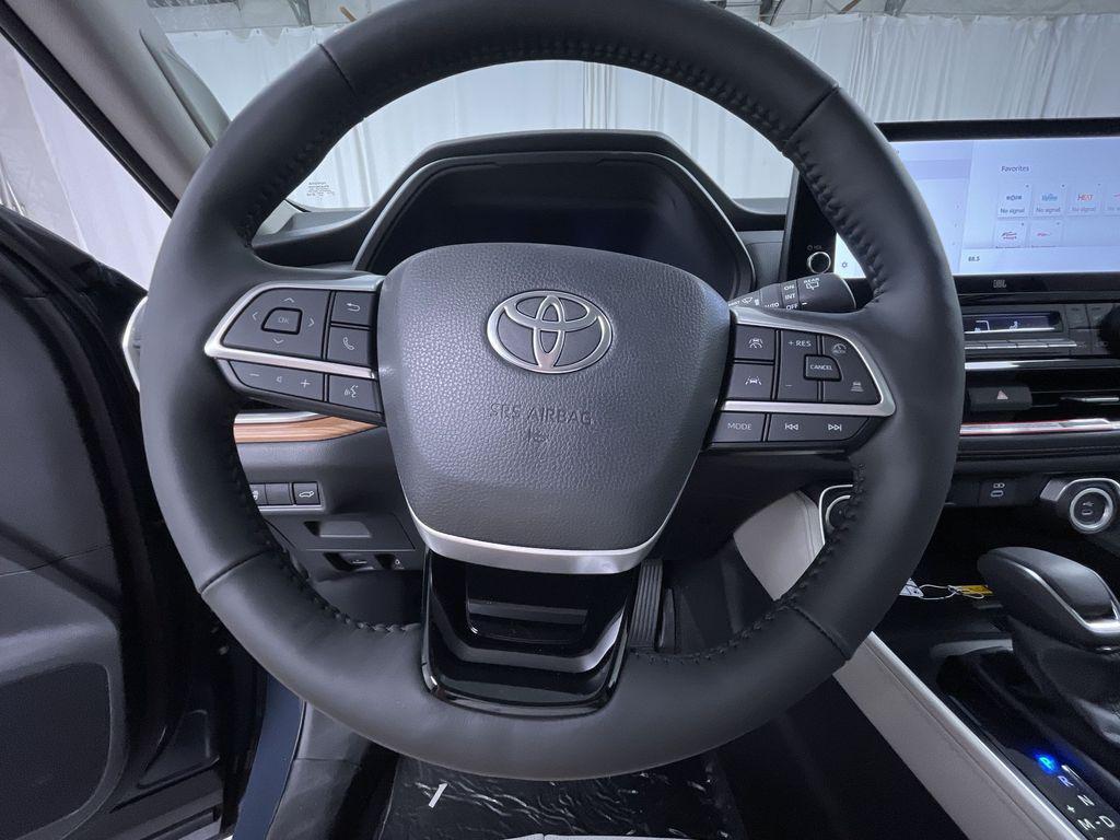 new 2025 Toyota Grand Highlander car, priced at $57,628