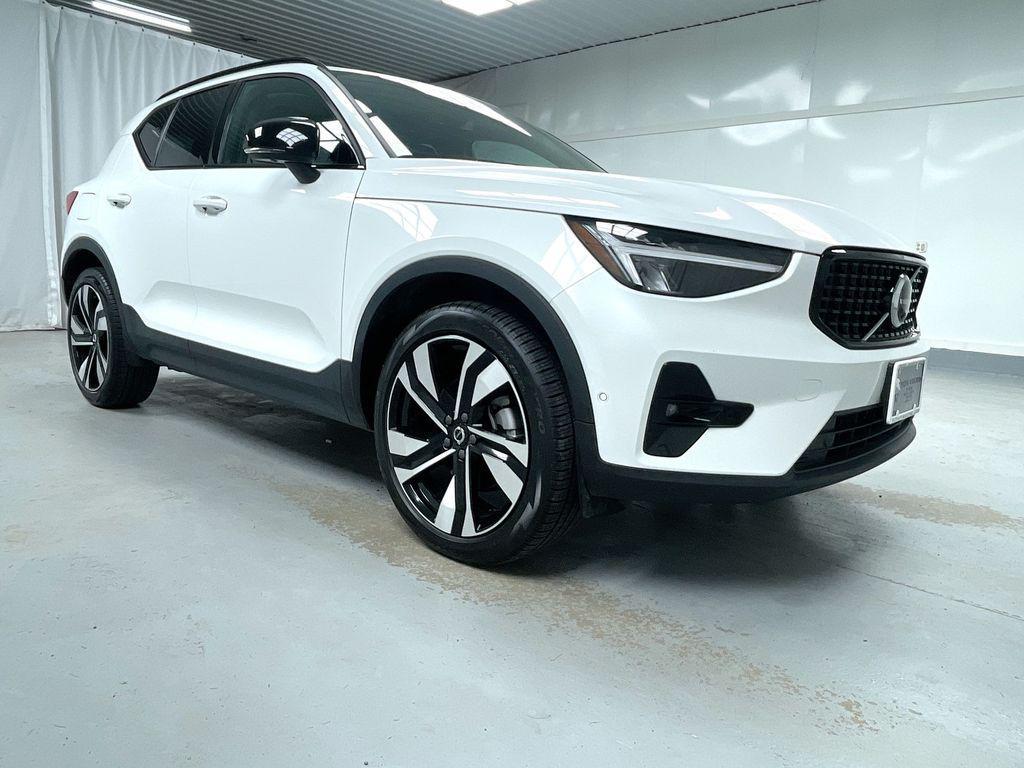 used 2025 Volvo XC40 car, priced at $37,500