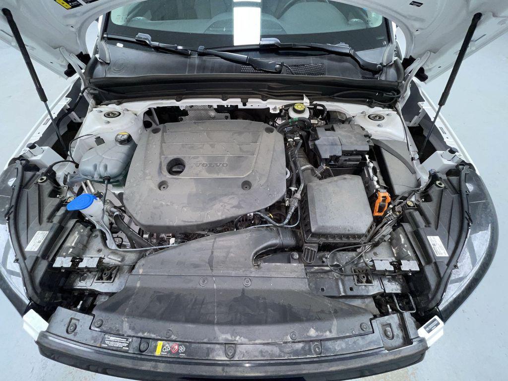 used 2025 Volvo XC40 car, priced at $37,500