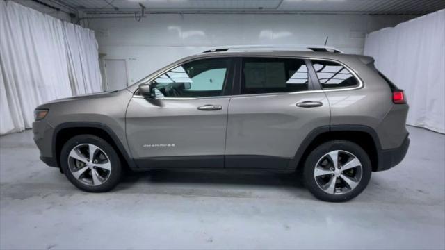 used 2019 Jeep Cherokee car, priced at $20,995