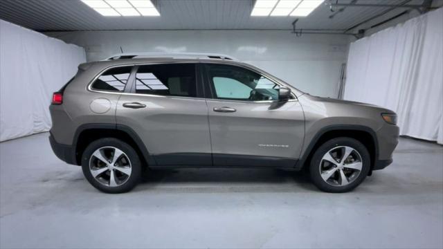 used 2019 Jeep Cherokee car, priced at $20,995