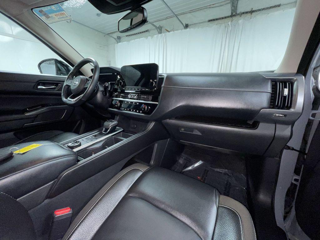 used 2022 Nissan Pathfinder car, priced at $28,995