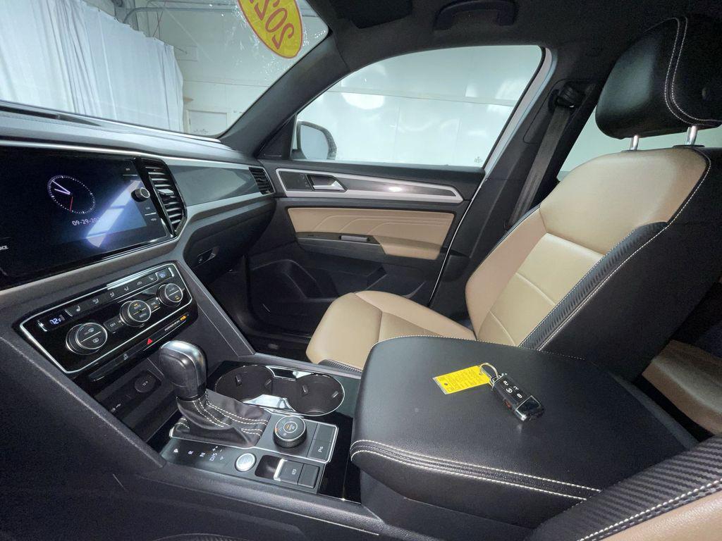 used 2022 Volkswagen Atlas Cross Sport car, priced at $28,995