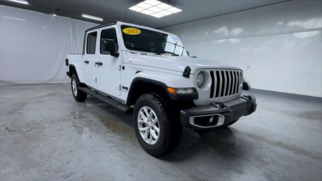 used 2023 Jeep Gladiator car, priced at $31,995