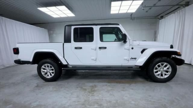used 2023 Jeep Gladiator car, priced at $31,995