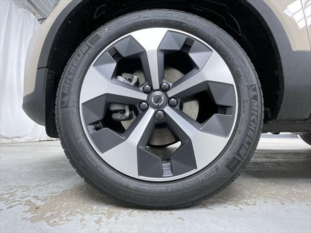 used 2025 Volvo XC40 car, priced at $41,995