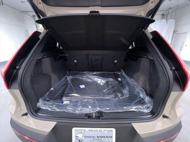 used 2025 Volvo XC40 car, priced at $41,995