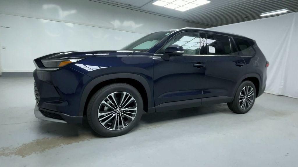 new 2026 Toyota Grand Highlander Hybrid car, priced at $60,158