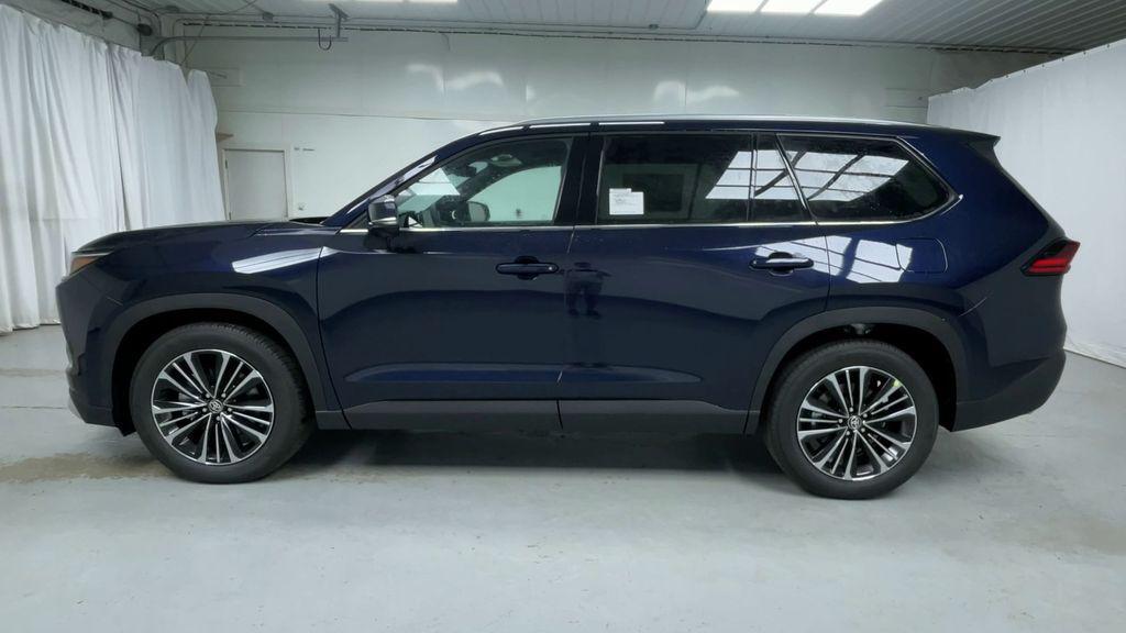 new 2026 Toyota Grand Highlander Hybrid car, priced at $60,158