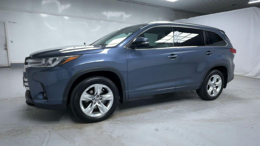 used 2019 Toyota Highlander car, priced at $26,995