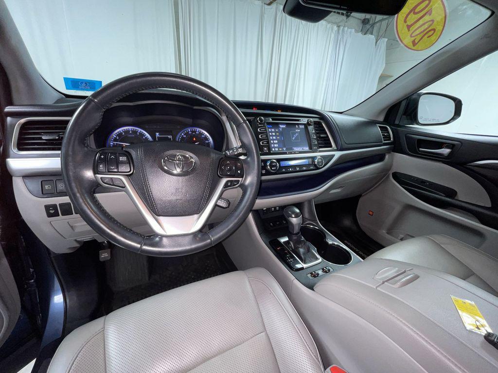 used 2019 Toyota Highlander car, priced at $26,995