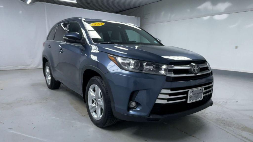 used 2019 Toyota Highlander car, priced at $26,995