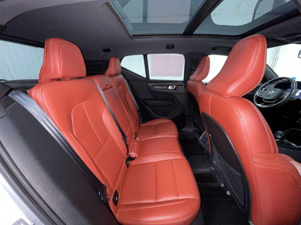 used 2019 Volvo XC40 car, priced at $21,995