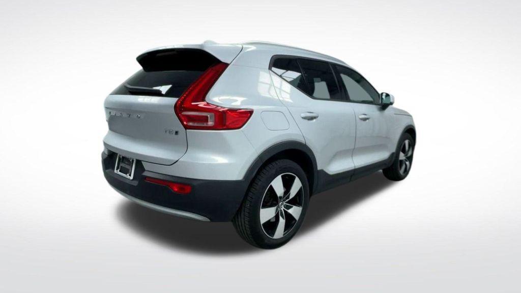 used 2019 Volvo XC40 car, priced at $21,995