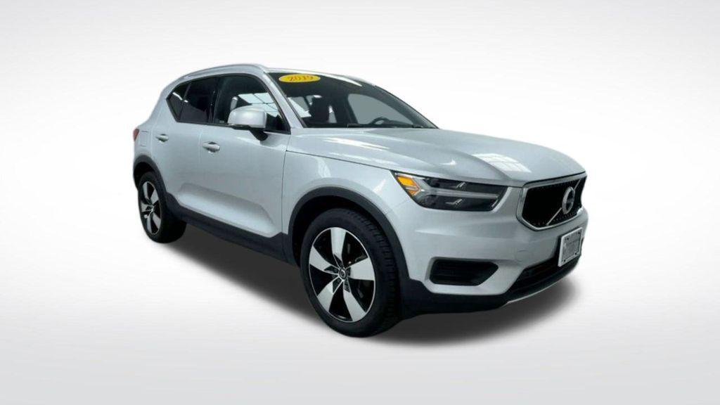 used 2019 Volvo XC40 car, priced at $21,995