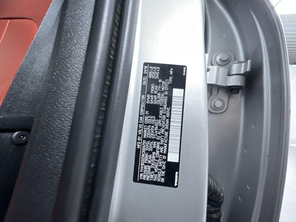 used 2019 Volvo XC40 car, priced at $21,995