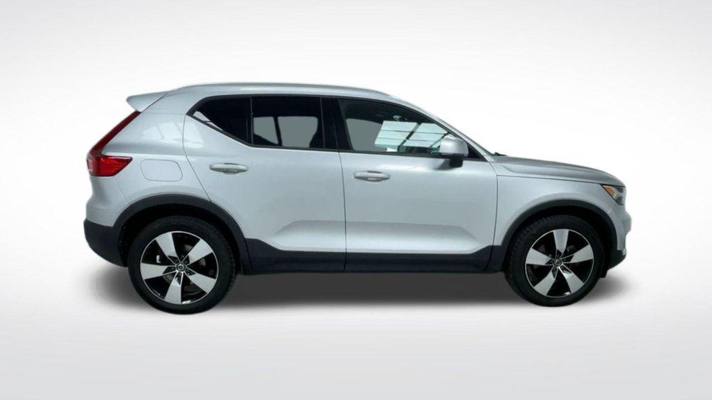 used 2019 Volvo XC40 car, priced at $21,995