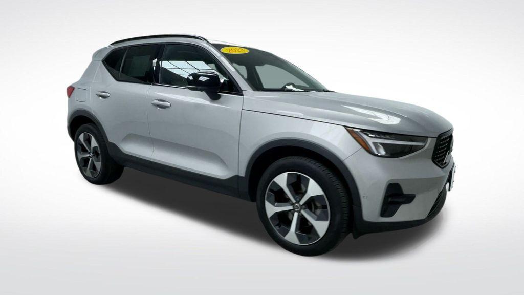 used 2023 Volvo XC40 car, priced at $31,995