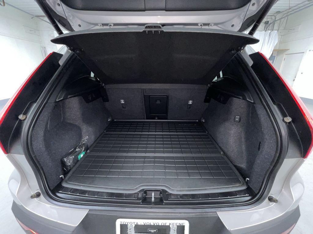 used 2023 Volvo XC40 car, priced at $31,995