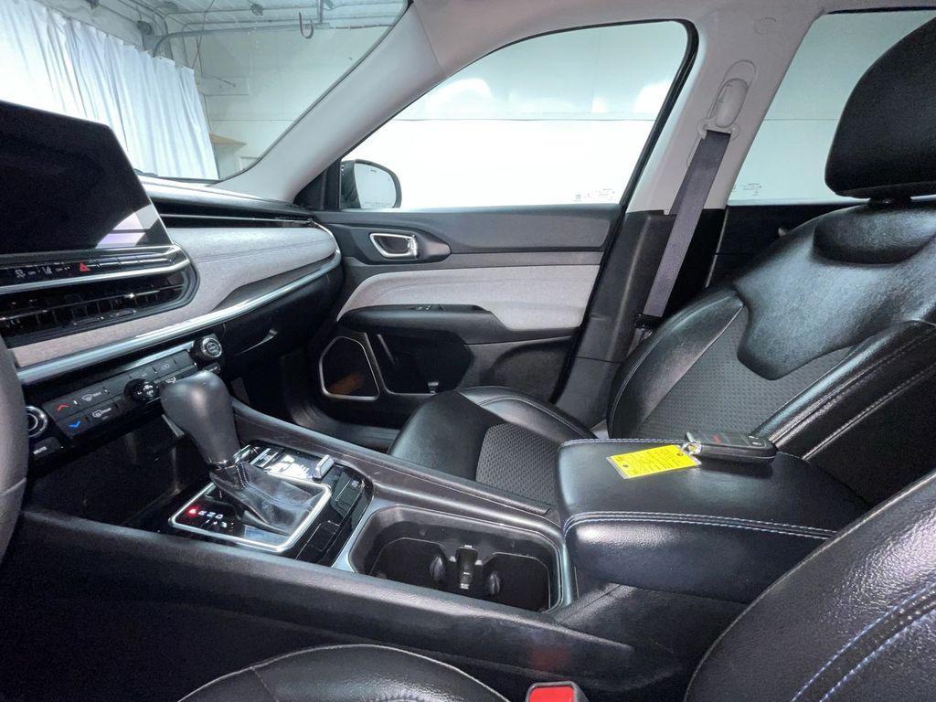 used 2022 Jeep Compass car, priced at $20,900