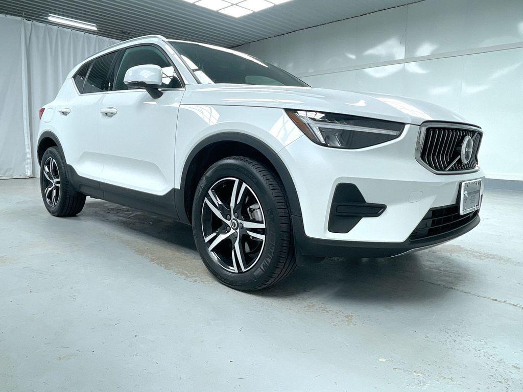 used 2025 Volvo XC40 car, priced at $31,500