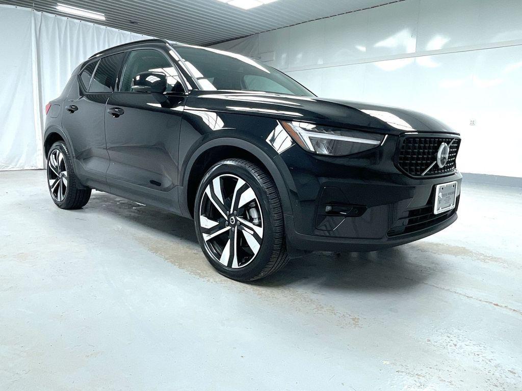 used 2025 Volvo XC40 car, priced at $37,995