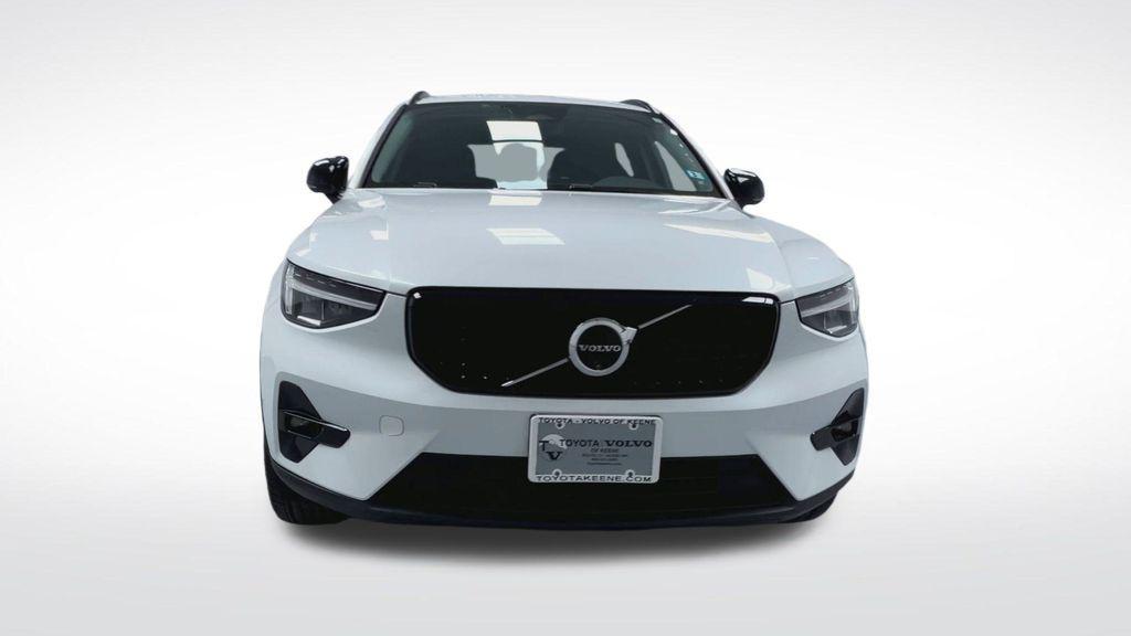 used 2024 Volvo XC40 car, priced at $31,500