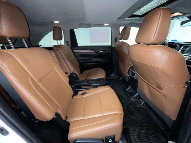 used 2019 Toyota Highlander car, priced at $28,995