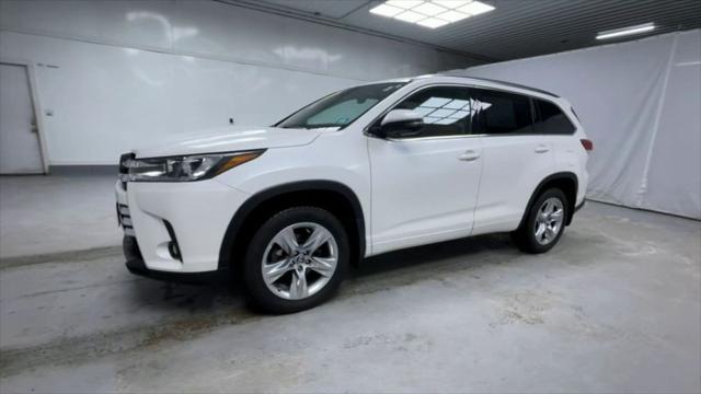 used 2019 Toyota Highlander car, priced at $28,995