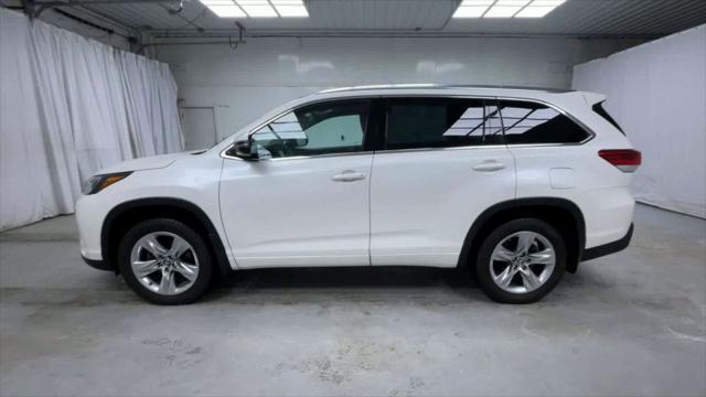 used 2019 Toyota Highlander car, priced at $28,995