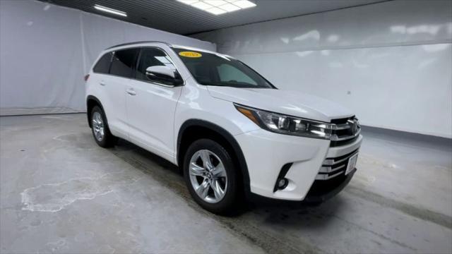 used 2019 Toyota Highlander car, priced at $28,995