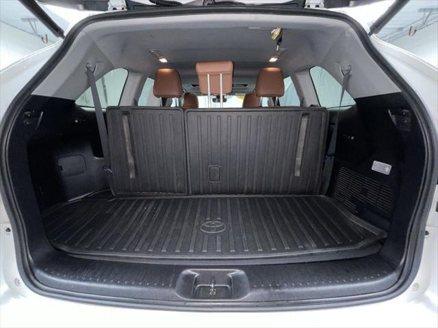 used 2019 Toyota Highlander car, priced at $28,995