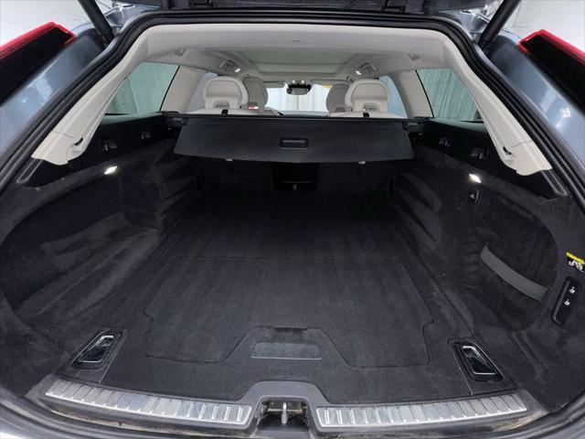 used 2018 Volvo V90 Cross Country car, priced at $23,900