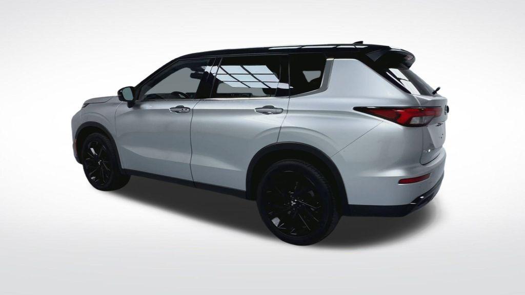 used 2023 Mitsubishi Outlander car, priced at $26,995