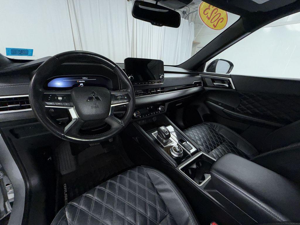 used 2023 Mitsubishi Outlander car, priced at $26,995
